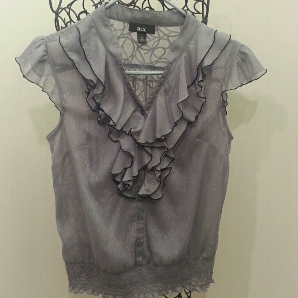 Grey sleeveless shirt